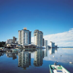 【ふるさと納税】加賀屋　雪月花特選階ペア宿泊券（1泊2食 12.5畳ツインベッドルームダイニング）　旅館