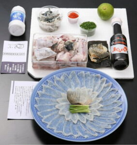 【ふるさと納税】【配達日時指定必要】本場関門とらふぐ刺身・ふぐ鍋セット(2〜3人前) ふく一 刺身 アラ 切身 マフグ 皮刺し 高等葱 刻み ポン酢 もみじおろし 昆布 かぼす 塩 フグ 国産 冷蔵 福岡県 送料無料 ※ご入金日から14日以降でご希望のお届け日を記載ください。